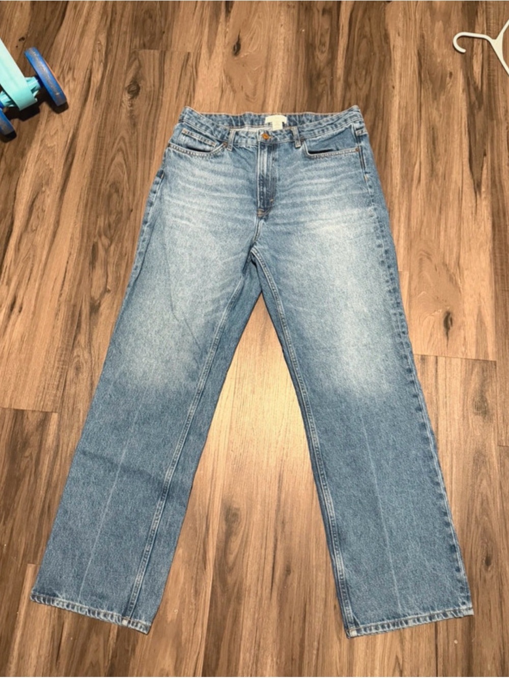 H&M Light Blue Relaxed Straight Jeans